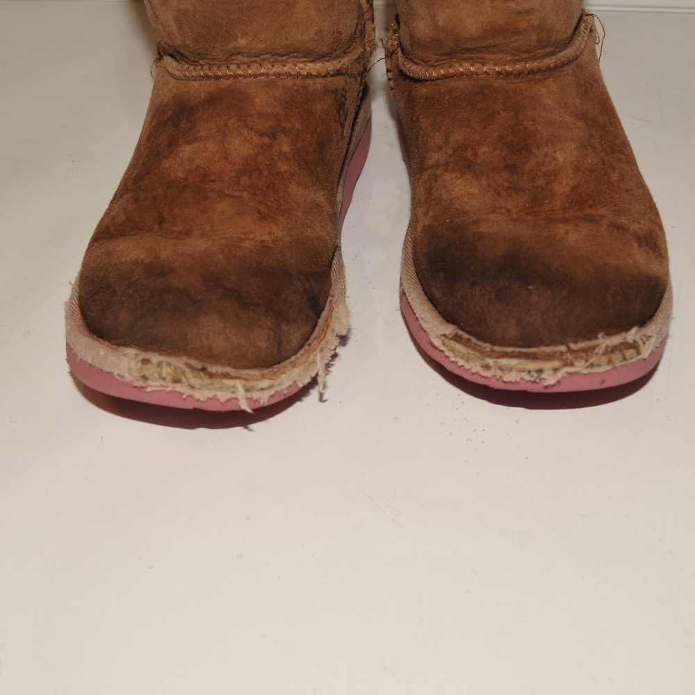 Girls Bailey Bow Boot UGG Boots Girls 2 3086 - Picture 4 of 7